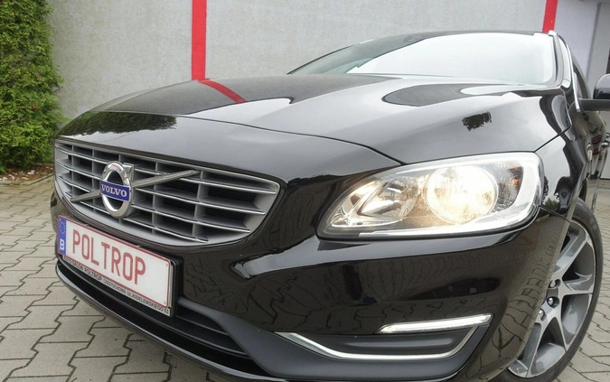 Volvo V60 cena 45900 przebieg: 166000, rok produkcji 2015 z Jasień małe 379